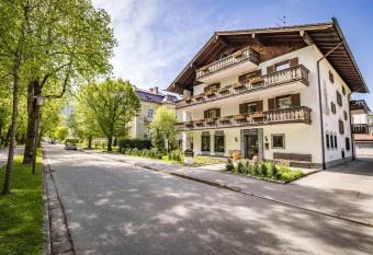 Hotel Am Rupertuspark has Balcony rooms