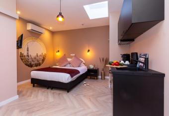 Ben s Boutique Hotel allows 18 year olds to book a room