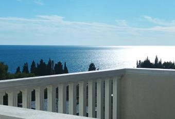 Joksimovi   apartmani has Balcony rooms