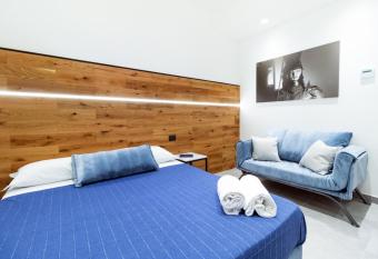 Hotel Portum allows 18 year olds to book a room