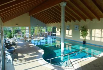 Vitalhotel Sonneneck allows 18 year olds to book a room