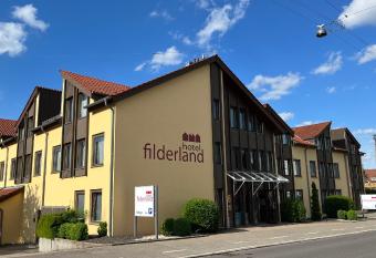 Hotel Filderland - Stuttgart Messe - Airport - Self Check-In allows 18 year olds to book a room