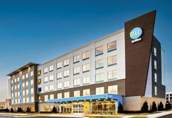 Tru by Hilton Franklin Cool Springs Nashville has Balcony rooms