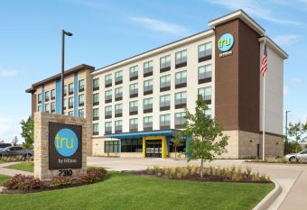 Tru by Hilton Frisco Dallas has Balcony rooms