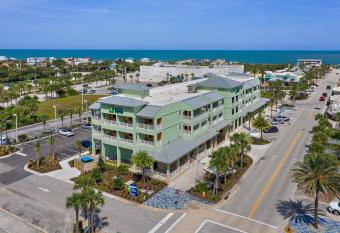 Holiday Inn Express St. Augustine - Vilano Beach By IHG has Balcony rooms