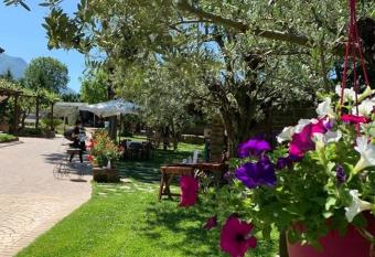 AGRITURISMO Da Baffone has Balcony rooms