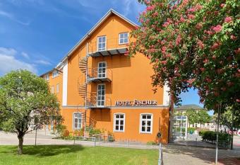 Hotel zum Fischer allows 18 year olds to book a room