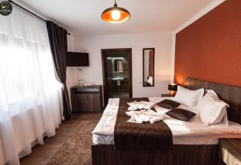 Casa Raisa has Balcony rooms