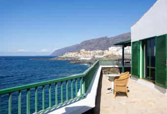 Villa Privada Mirador de La Gomera con jacuzzi has Balcony rooms