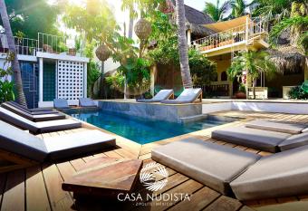 Casa Nudista - LGBT Hotel has Balcony rooms