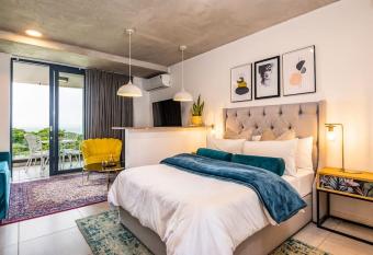 Coral Point Executive Studio Apartment has Balcony rooms