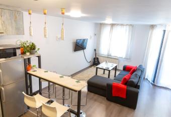 Fancy Big NEW apartment in the heart of Sofia allows 18 year olds to book a room
