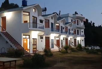 Apical Resort has Balcony rooms