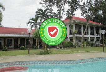 RedDoorz Plus @ Rio Grande de Laoag Resort Hotel Ilocos Norte allows 18 year olds to book a room