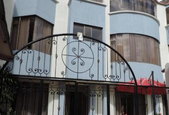 Hospedaje Dulce Despertar has Balcony rooms