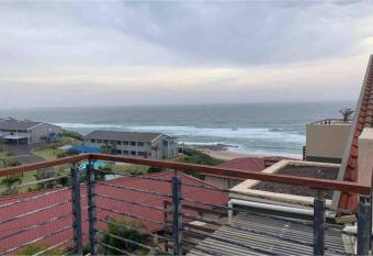 Beach Getaway has Balcony rooms