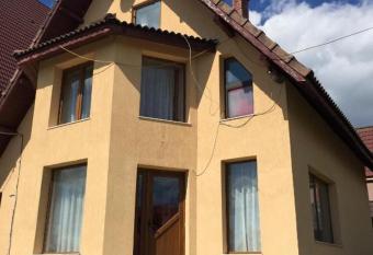 Pensiunea Pusu has Balcony rooms