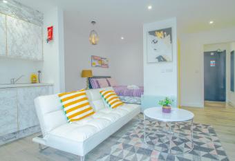 AVO Serviced Apartments allows 18 year olds to book a room