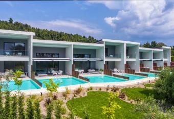 Lagomandra Luxury Suites with Private Pools has Balcony rooms