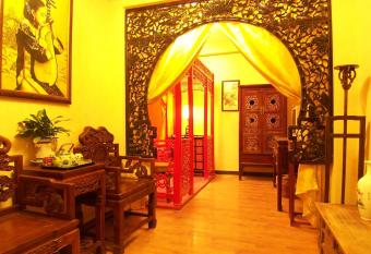 Beijing Double Happiness Courtyard Hotel has Balcony rooms