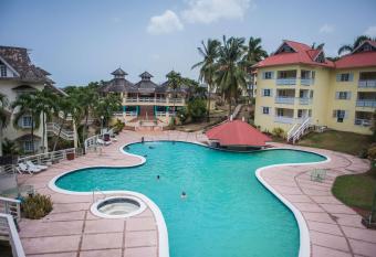 Mystic Ridge Resort has Balcony rooms