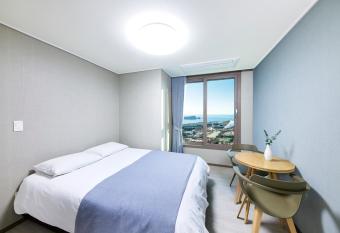 Bridge Residence Hotel allows 18 year olds to book a room