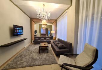 Chaleureux bel Espace - Confort et Harmonie allows 18 year olds to book a room