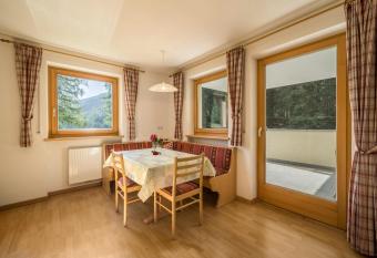 Ferienhaus Maria Schneegl  cklein has Balcony rooms