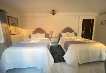 Secret Garden Miami Beach has Balcony rooms