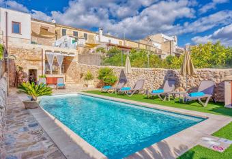 Casa del Sol has Balcony rooms