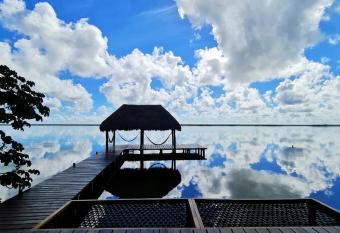 Mi Kasa Tu Kasa Bacalar by Nah Hotels allows 18 year olds to book a room