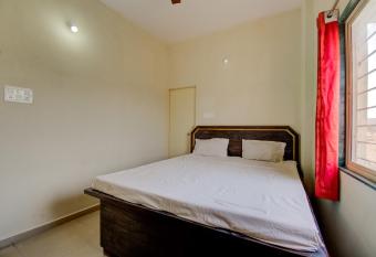 SPOT ON 75390 Bhavani Rest Rooms allows 18 year olds to book a room