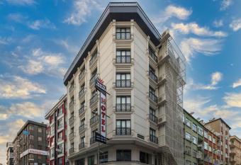 White Corner Hotel has Balcony rooms