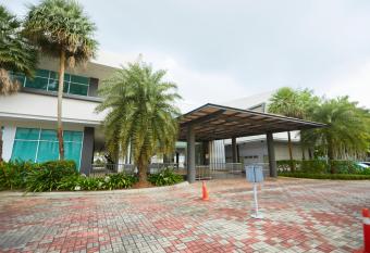 Desaru Arcadia Villa By Convergence has Balcony rooms