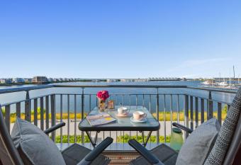 Sea Haven allows 18 year olds to book a room