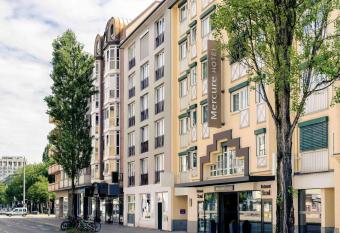 Mercure Hotel M  nchen-Schwabing allows 18 year olds to book a room