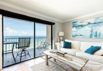 The Summit 1121 has rooms with a private hot tub