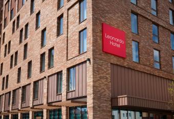 Leonardo Hotel Bristol City allows 18 year olds to book a room