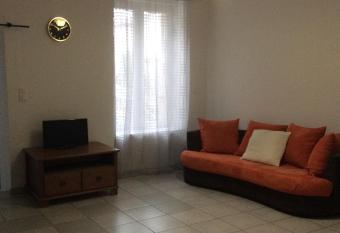 Studio confortable 33 m2 has Balcony rooms