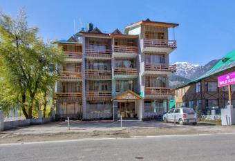 HOTEL WILD ROSE has Smoking/Balcony rooms