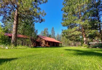 The Inn at Mazama has Balcony rooms