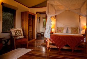 Ziwa Bush Lodge has Balcony rooms