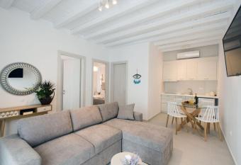 Desire Mykonos Apartments allows 18 year olds to book a room