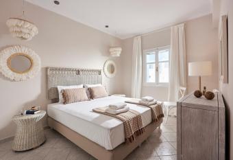 Ciel Milos has Balcony rooms