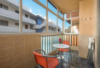 Casa Caletillas has Balcony rooms