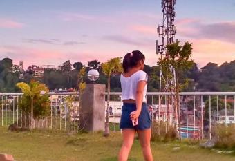 3 Roadside Lexine FREE WIFI ! allows 18 year olds to book a room