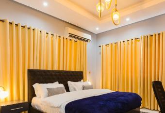 The Avery Suites, East Legon allows 18 year olds to book a room