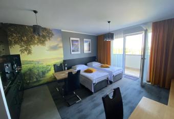 Apartamenty Magia z bezp  atnym parkingiem allows 18 year olds to book a room