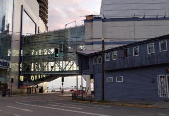 Hostal Copiap   Puerto Montt allows 18 year olds to book a room