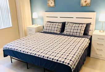 Orlando Vacation Private Room in shared Villa has Balcony rooms